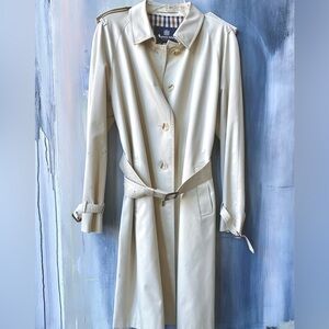NWOT AQUASCUTUM LONDON Tan Trench Coat Lightweight Classic Design